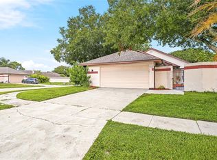 6922 SILVERMILL DRIVE, TAMPA, FL 33635