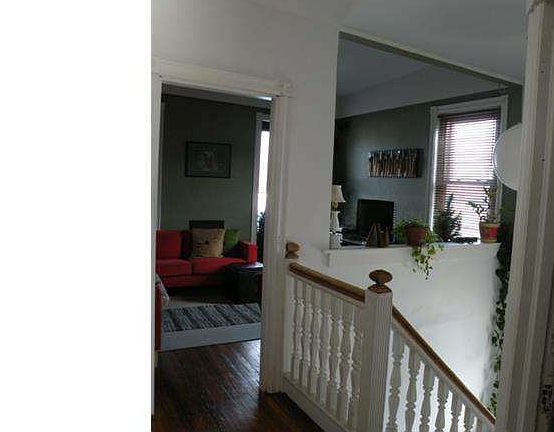 4th image of 523 W Oxford St