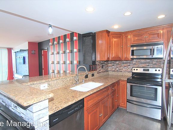 2nd image of 700 E Ocean Blvd Unit 3001
