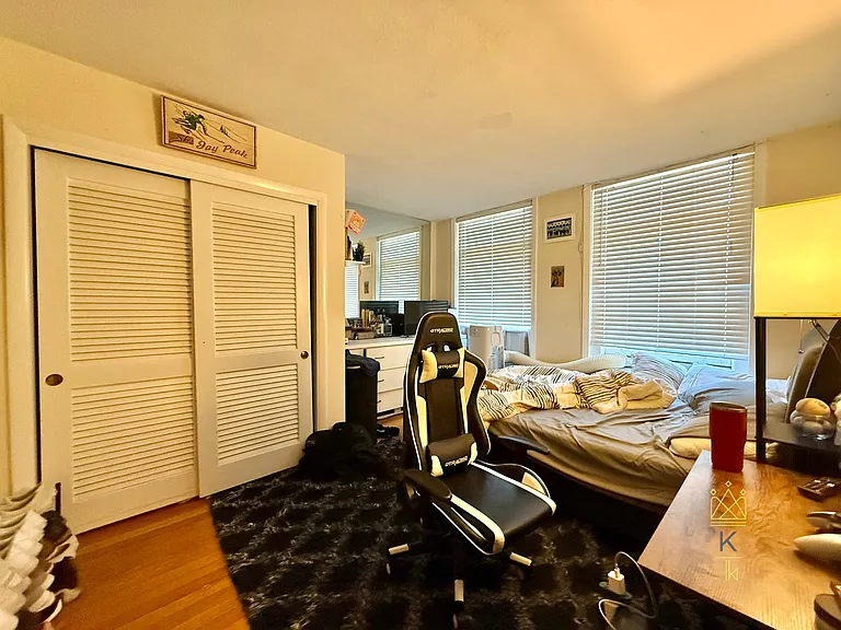 1819 Beacon St #5 — Photo 5
