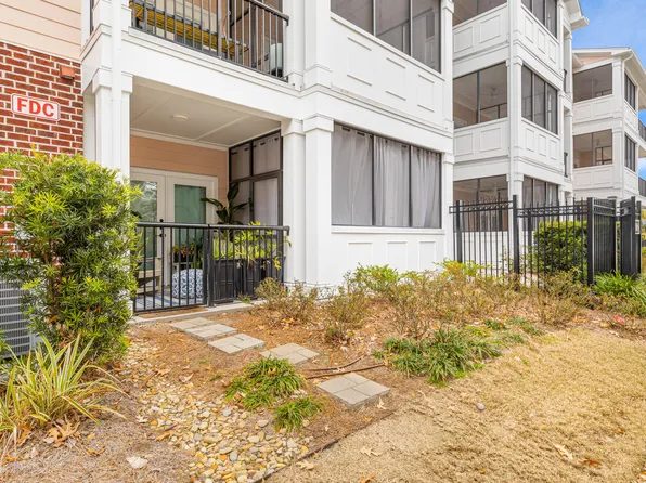 1025 Riverland Woods Pl APT 208, Charleston, SC 29412