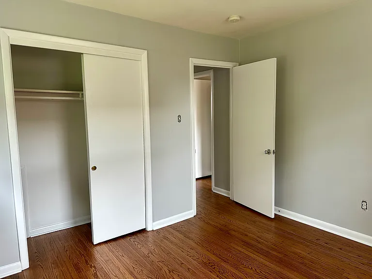 320 S Swarthmore Ave #B2 — Photo 8