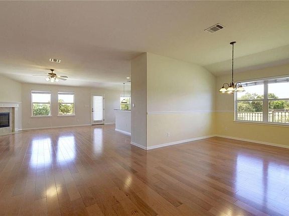 5th image of 9425 Eagle Knoll Dr
