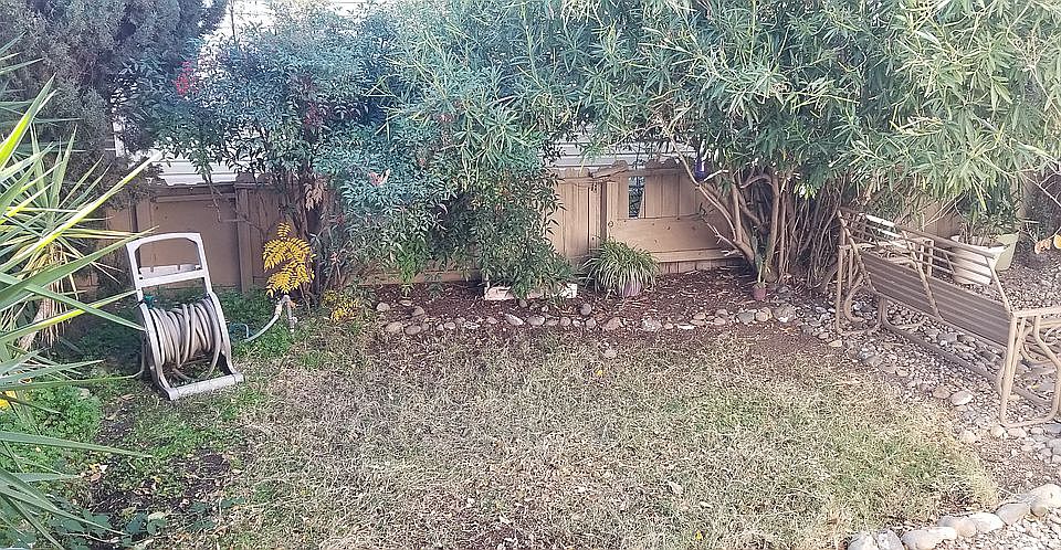 1st image of 217 Club House Dr