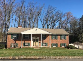 15 Far Hills Rd, Springfield, NJ 07081