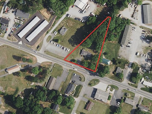 2nd image of 3677 Waterlick Rd