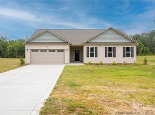 6085 Ari Ct, Fayetteville, NC 28312
