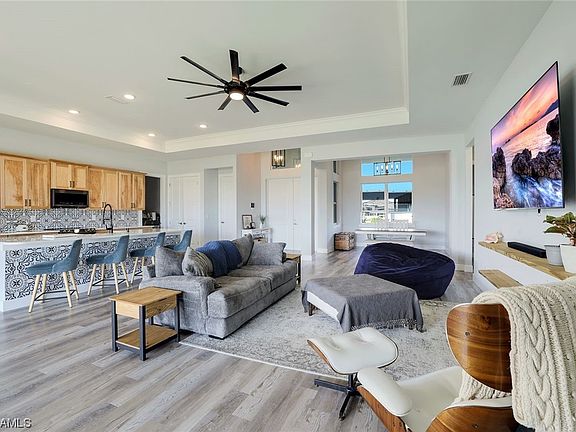 4th image of 1017 NW 38th Pl
