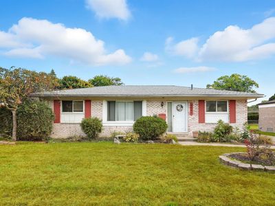 8641 Alwardt Dr, Sterling Heights, MI, 48313
