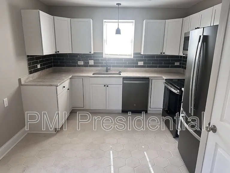 1507 Foster Rd — Photo 7