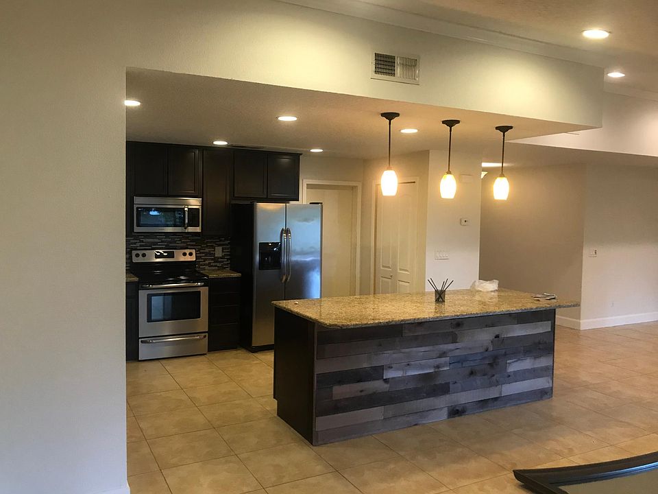 1st image of 7820 Clubhouse Estates Dr