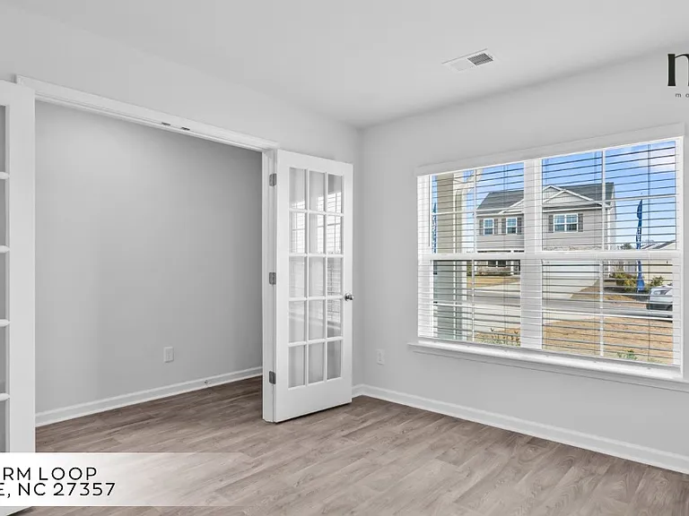 108 W Farm Loop — Photo 7