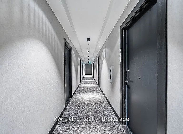88 Queen St E #5609 — Photo 10