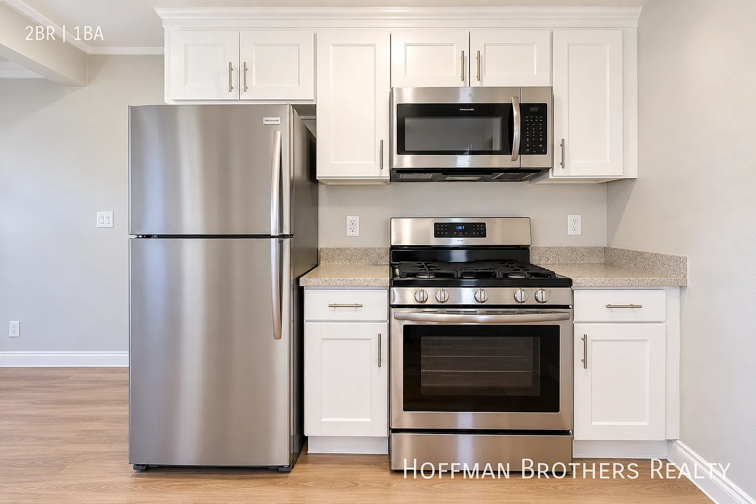 ~1 Month Free!~ Spacious 2 Bedroom With Updated Bath, Natural Light & Easy Transit Access ~ Near ... — Photo 3