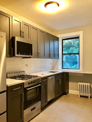 Rented by Living New York | media 9