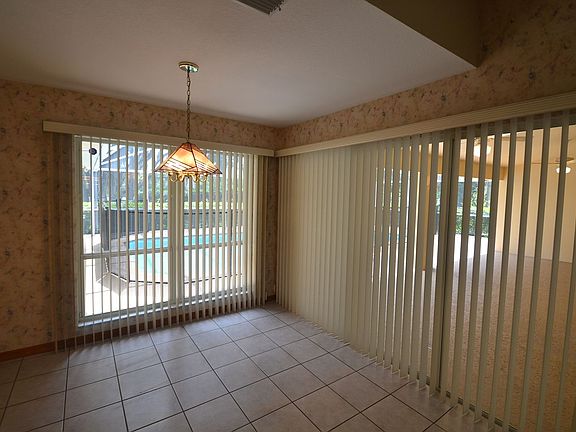 3rd image of 3024 Forest Club Dr