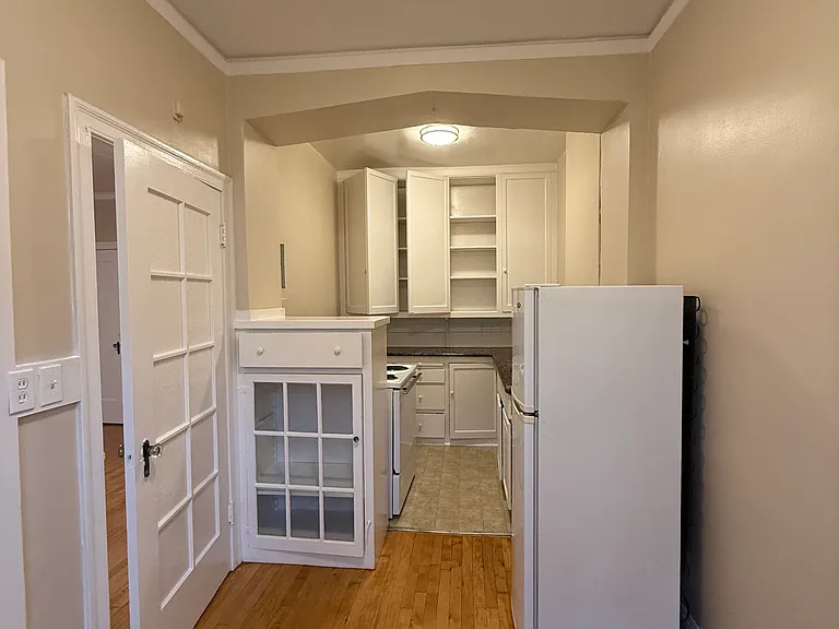 Picardo Arms Apartments — Photo 11
