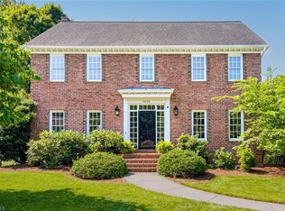 4012 Huntscroft Ln, Winston Salem, NC 27106