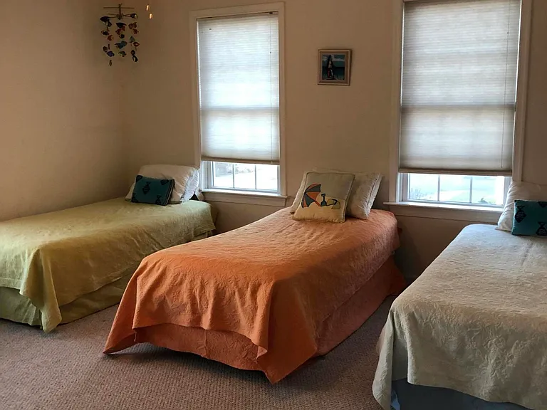 32 N Potter Ave — Photo 15