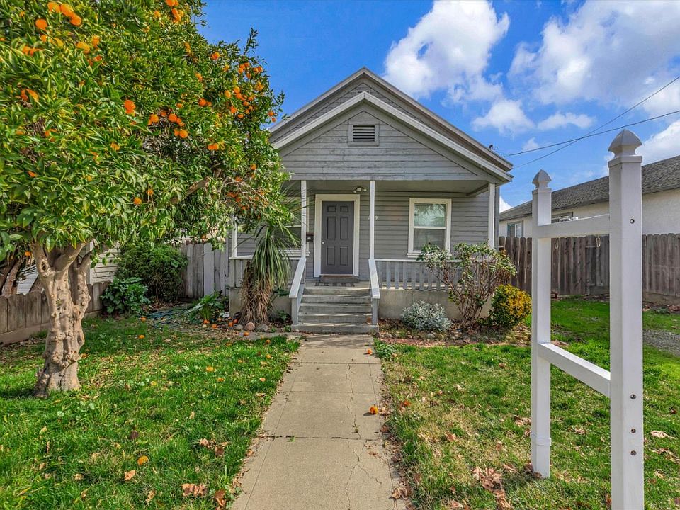 1139 Monterey St Hollister CA 95023 Zillow