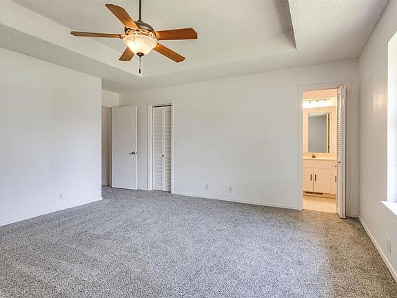 5th image of 2713 Summerfield Dr