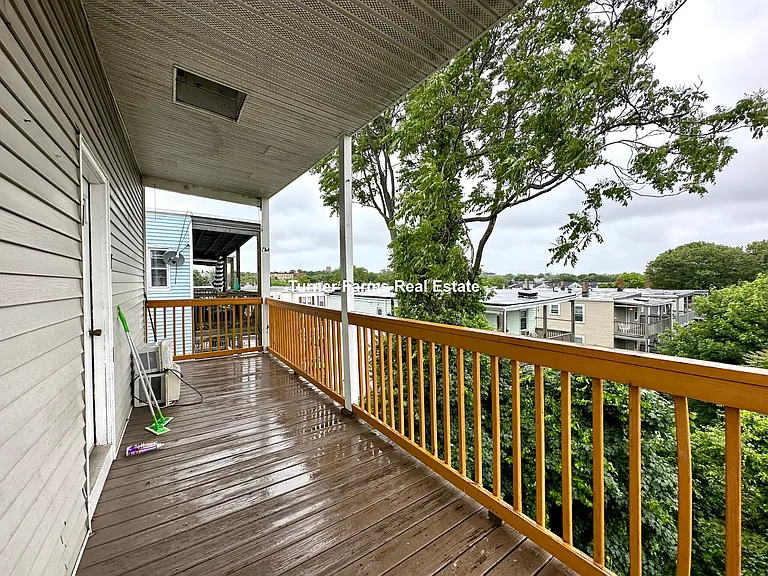 692 Columbia Rd #3R — Photo 37