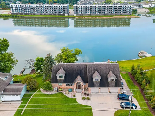 1819 W Main St, Appleton, WI 54911