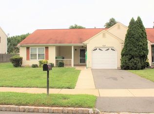 45 Woodbrooke Dr, Edison, NJ 08820