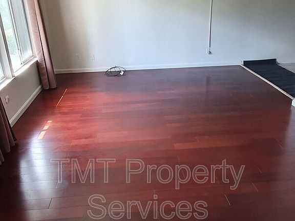 4th image of 7648 La Mancha Way
