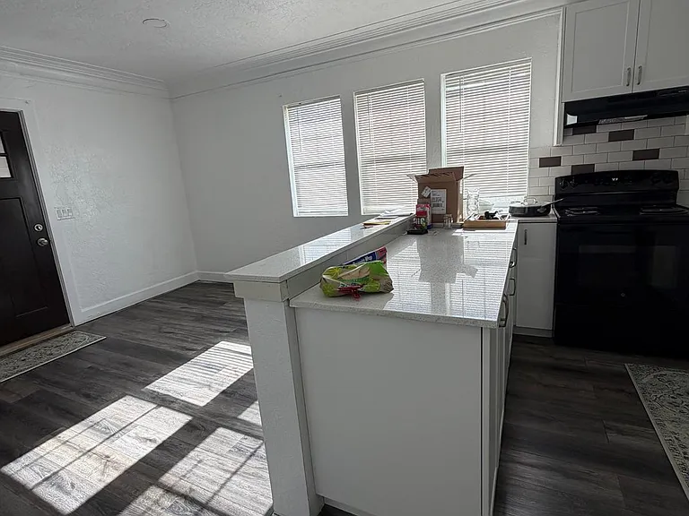 2158 Olive St — Photo 23