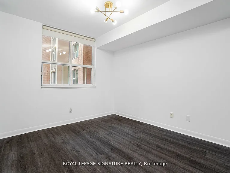 323 Richmond St E #405 — Photo 8