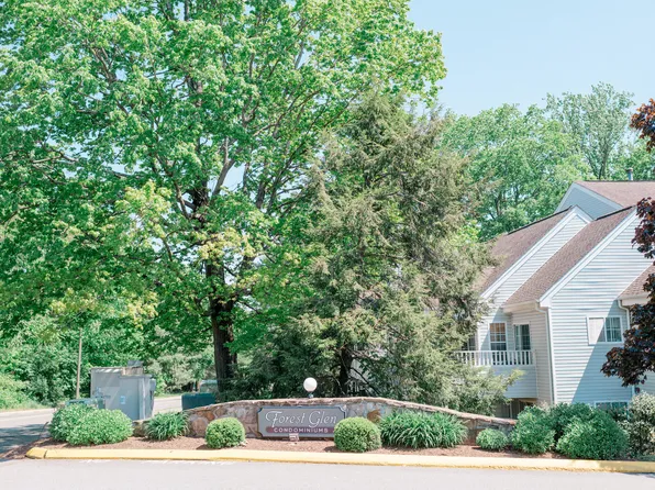 15 Forest Glen Circle #19, Middletown, CT 06419