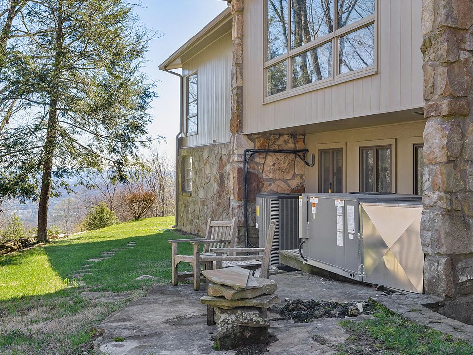91st image of 1001 Fleetwood Dr