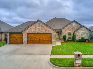 17416 White Hawk Dr, Edmond, OK 73012