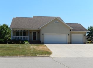 1000 10th Ave SW, Humboldt, IA 50548