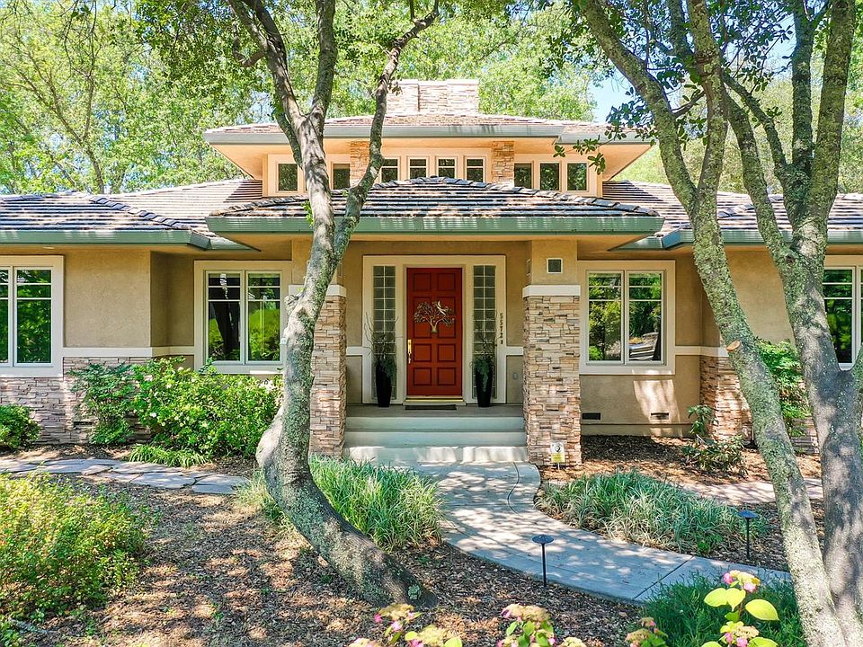 2nd image of 5572 W Saint Francis Cir