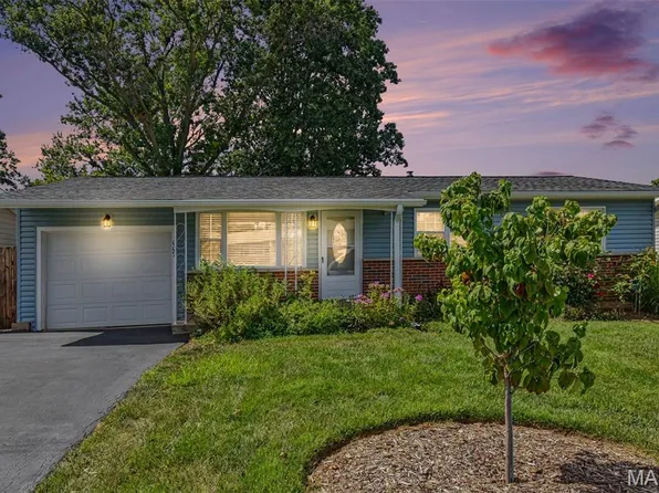 11009 Arctic Dr, Saint Louis, MO 63123
