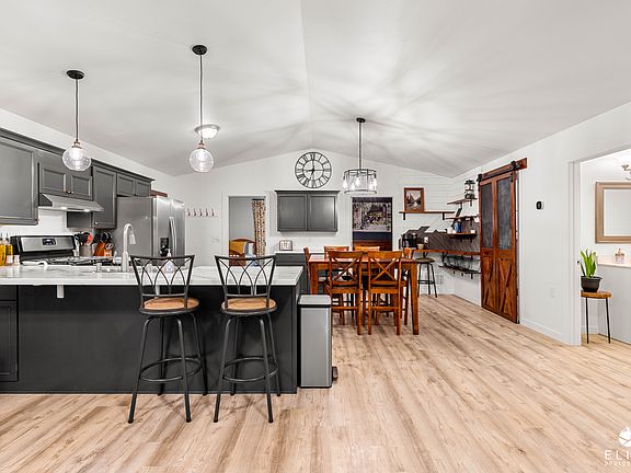 Looking in from the front door. Open concept living area.
*note: furniture not included.