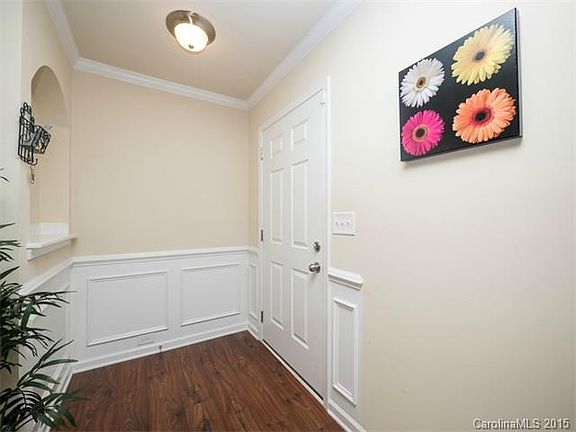 3rd image of 2735 Old House Cres