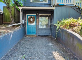 6908 8th Ave NE #B, Seattle, WA 98115