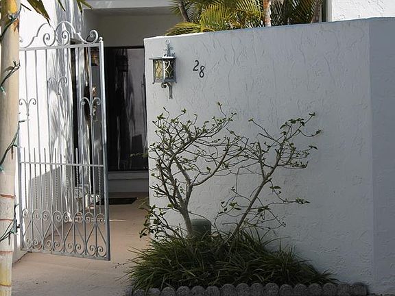 2nd image of 1585 Tarpon Center Dr APT 28