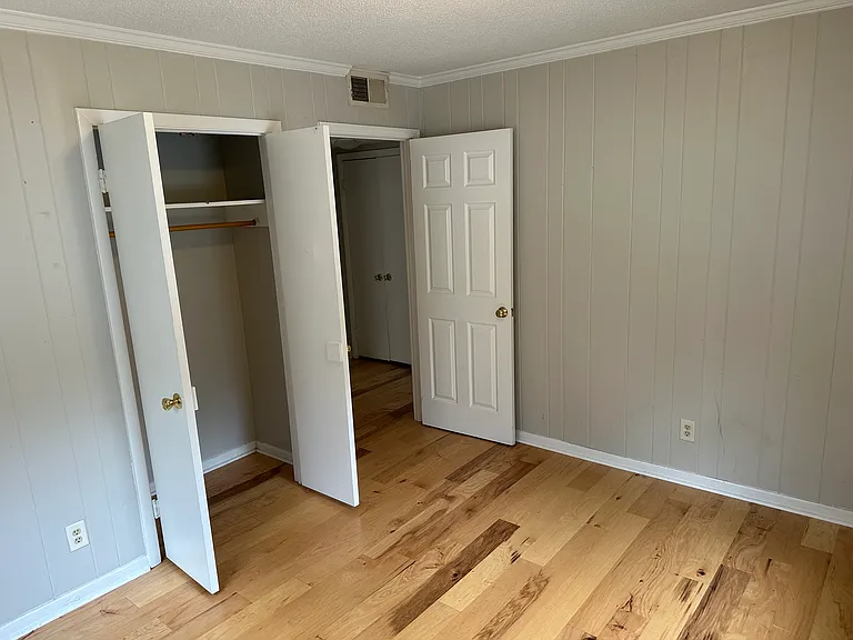 452 Dacian Rd — Photo 9