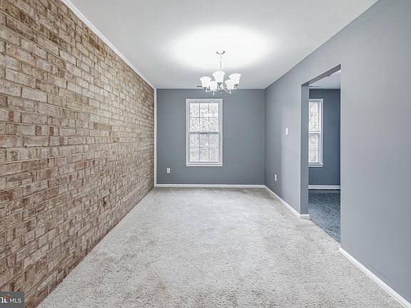 2nd image of 734 Quince Orchard Blvd #734