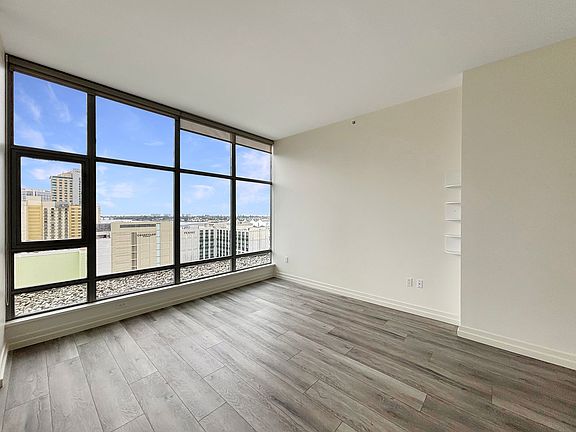 4th image of 575 6th Ave Unit 1403