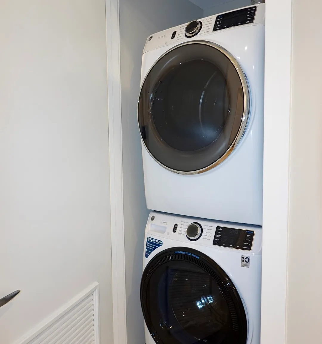 2 bed, 908 sqft, $1,750 — Photo 4