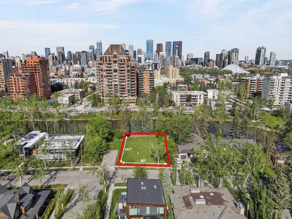 220 Roxboro Rd SW, Calgary, AB T2S 0R1