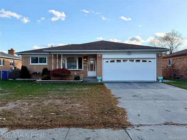 3740 Martin Rd, Warren, MI 48092