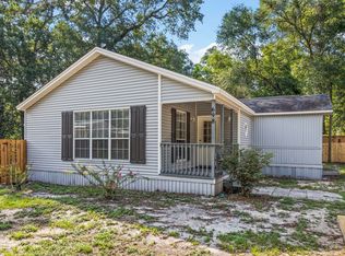 698 Persimmon St, Freeport, FL 32439
