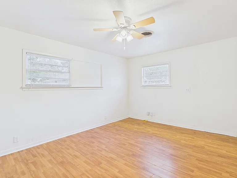 4308 S Jackson St — Photo 12