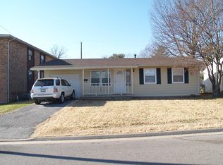 321 N 43rd St, Belleville, IL 62226